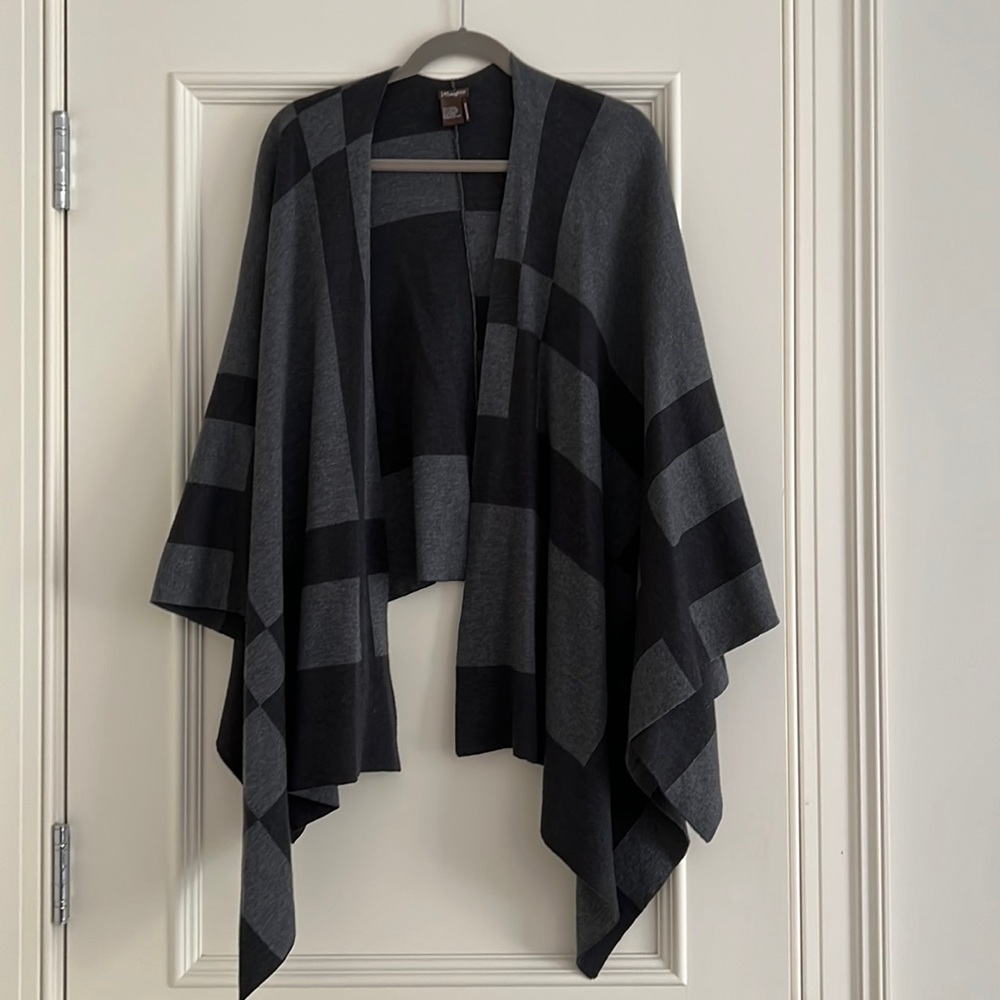 J. McLaughlin geometric wrap
